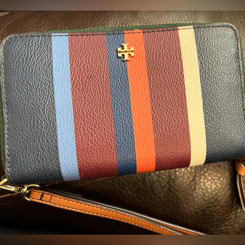 Authentic Tory Burch wallet